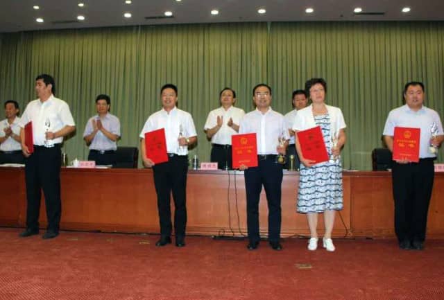 天意機械榮獲“第五屆濟寧市市長(cháng)質(zhì)量獎提名獎