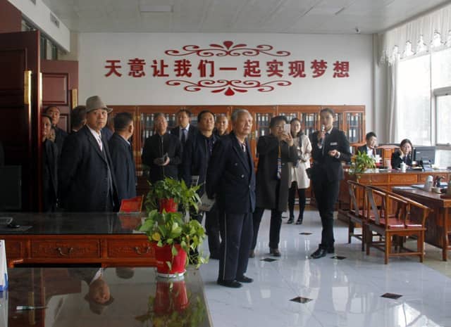 兗州區人大、政協(xié)領(lǐng)導蒞臨天意機械參觀(guān)考察