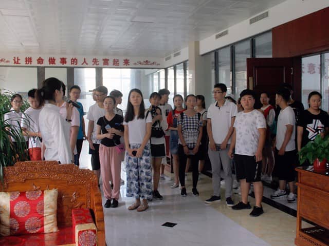 共青團兗州區委開(kāi)展暑期大學(xué)生經(jīng)濟發(fā)展體驗活動(dòng)走進(jìn)天意