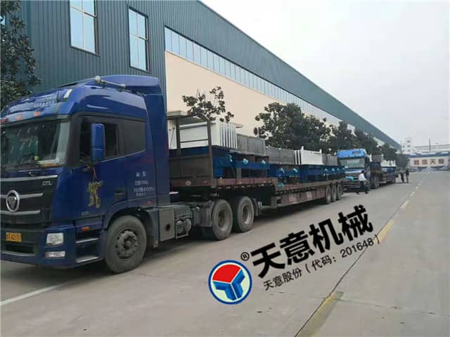 國慶時(shí)節天意機械發(fā)貨忙