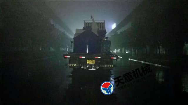 國慶時(shí)節天意機械發(fā)貨忙