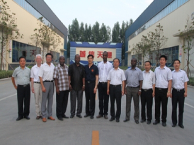 熱烈歡迎非洲諸國大使代表團訪(fǎng)問(wèn)天意機械！