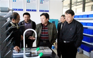 山東大學(xué)機械工程學(xué)院仇道濱書(shū)記、馮顯英教授蒞臨公司