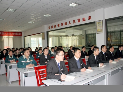 天意機械舉行2016年第一次營(yíng)銷(xiāo)及售后人員職業(yè)技能培訓