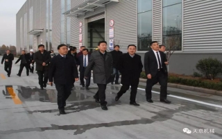 山東省住建廳黨組成員、副廳長(cháng)張曉海蒞臨天意機械調研指導
