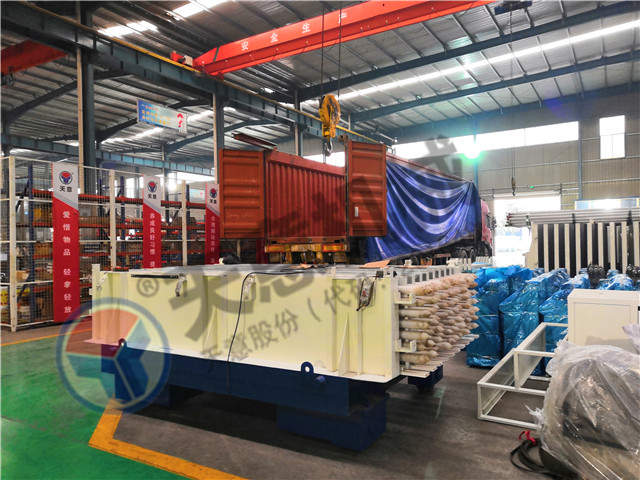 天意國際年產(chǎn)40萬(wàn)平方輕質(zhì)墻板生產(chǎn)線(xiàn)啟運約旦