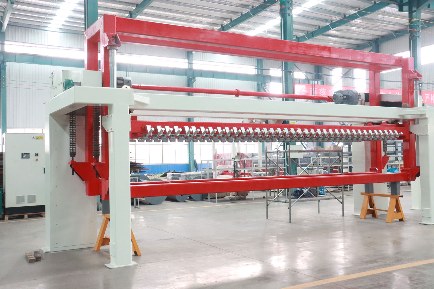 蒸壓加氣混凝土砌塊生產(chǎn)線(xiàn)設備特點(diǎn)