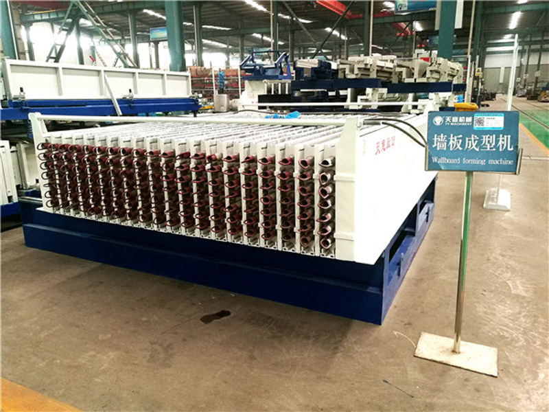 全自動(dòng)墻板機產(chǎn)量高，一機多用