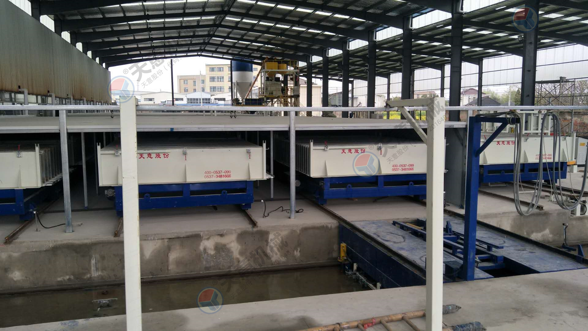 相對于傳統墻板機設備，新型墻板機有點(diǎn)更多